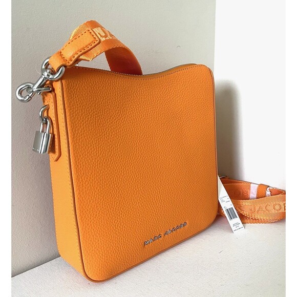 New Marc Jacobs Drifter Swing Pack Crossbody Leather Bag Tangerine - Picture 2 of 6